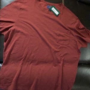 Even tide red shirt